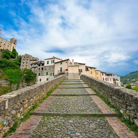 2 - Medieval Village Appartement